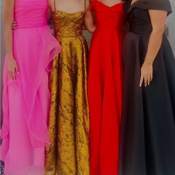 Teuta Matoshi Autumn Leaves Gold Textured Gown - Picture 5 of 15